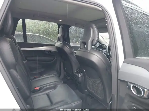 YV4A22PKXG1023143 2016 VOLVO XC90 - Image 8