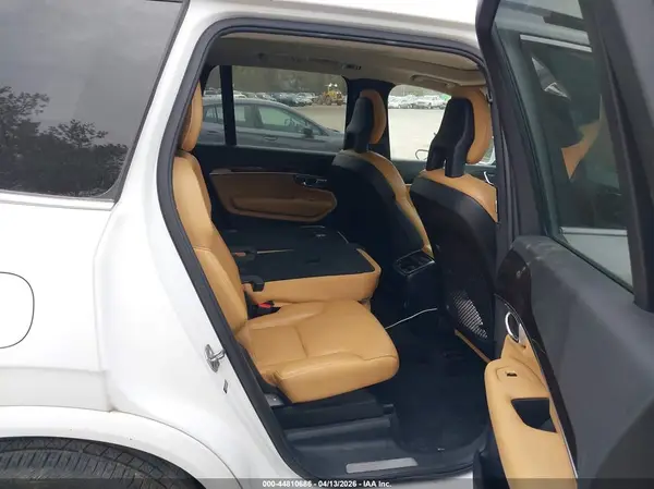 YV4A22PKXG1028231 2016 VOLVO XC90 - Image 8
