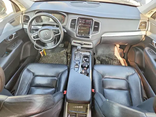 YV4A22PKXG1029363 2016 VOLVO XC90 - Image 8