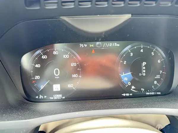 YV4A22PKXG1042940 2016 VOLVO XC90 - Image 8