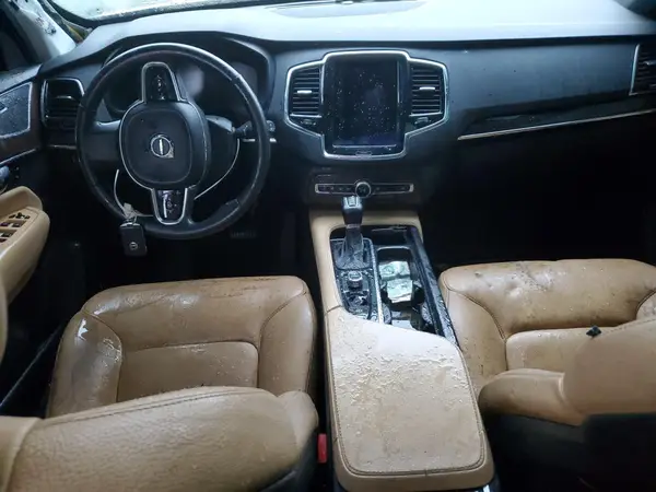 YV4A22PKXG1045126 2016 VOLVO XC90 - Image 8