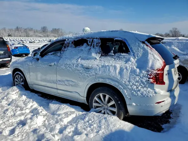 YV4A22PKXG1050102 2016 VOLVO XC90 - Image 2