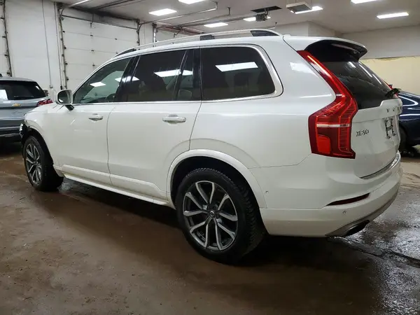 YV4A22PKXG1060791 2016 VOLVO XC90 - Image 2