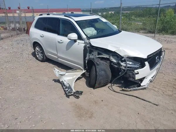 YV4A22PKXG1092544 2016 VOLVO XC90 - Image 1