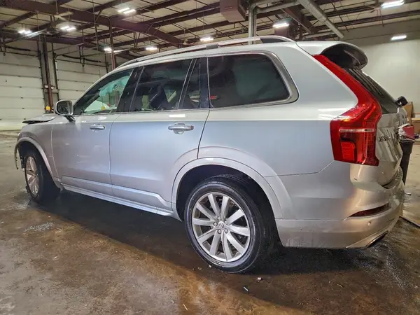YV4A22PKXG1092592 2016 VOLVO XC90 - Image 2