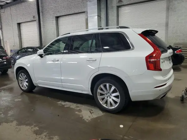 YV4A22PKXG1093029 2016 VOLVO XC90 - Image 2