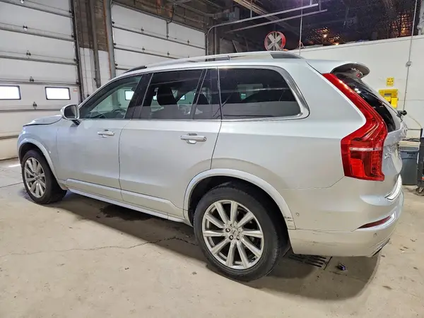 YV4A22PKXH1110624 2017 VOLVO XC90 - Image 2