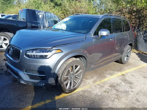 YV4A22PKXH1112891 2017 VOLVO XC90 - Image 2