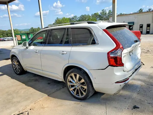 YV4A22PKXH1132929 2017 VOLVO XC90 - Image 2