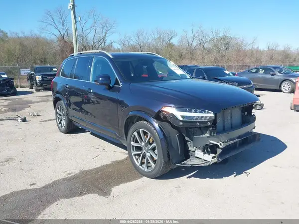 YV4A22PKXH1175795 2017 VOLVO XC90 - Image 1