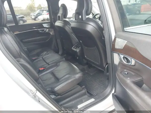 YV4A22PKXH1177174 2017 VOLVO XC90 - Image 8