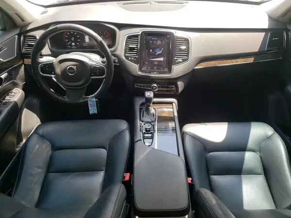 YV4A22PKXJ1197155 2018 VOLVO XC90 - Image 8