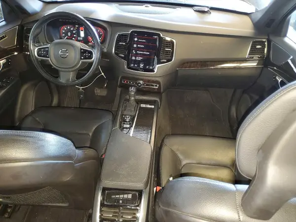YV4A22PKXJ1200992 2018 VOLVO XC90 - Image 8