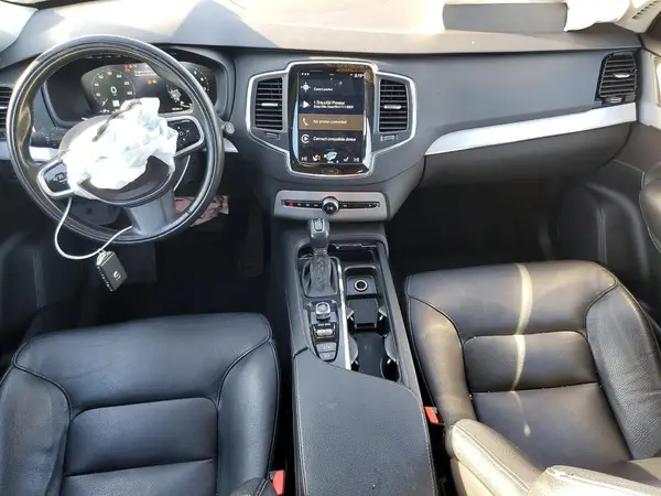YV4A22PKXJ1204167 2018 VOLVO XC90 - Image 8