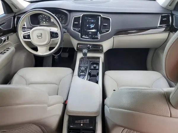 YV4A22PKXJ1320808 2018 VOLVO XC90 - Image 8
