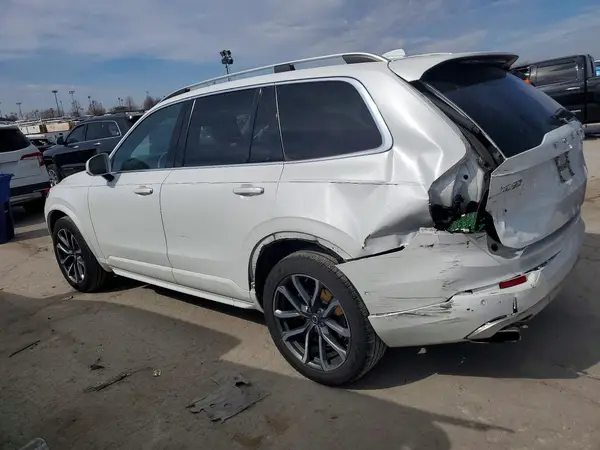 YV4A22PKXJ1322588 2018 VOLVO XC90 - Image 2