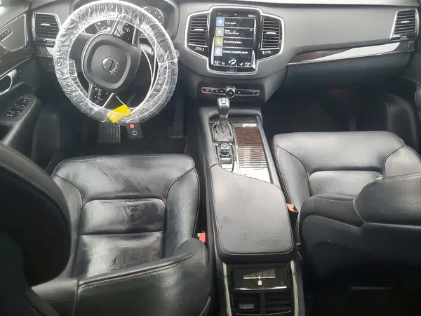 YV4A22PKXJ1322588 2018 VOLVO XC90 - Image 8
