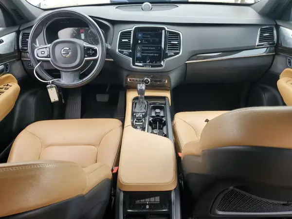 YV4A22PKXJ1325846 2018 VOLVO XC90 - Image 8