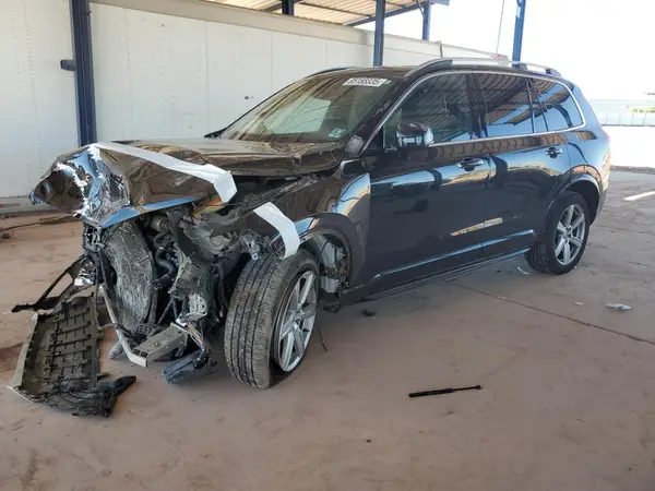 YV4A22PKXJ1330559 2018 VOLVO XC90 - Image 1