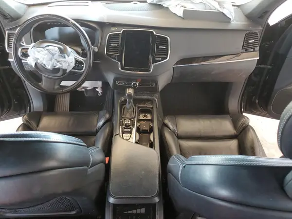 YV4A22PKXJ1330559 2018 VOLVO XC90 - Image 8