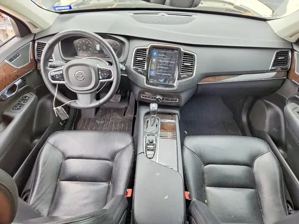 YV4A22PKXJ1368616 2018 VOLVO XC90 - Image 8
