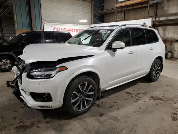 YV4A22PKXJ1377140 2018 VOLVO XC90 - Image 1