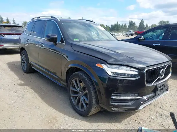 YV4A22PKXK1485985 2019 VOLVO XC90 - Image 1