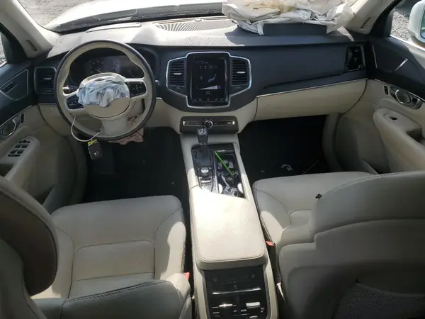YV4A22PKXL1591001 2020 VOLVO XC90 - Image 8