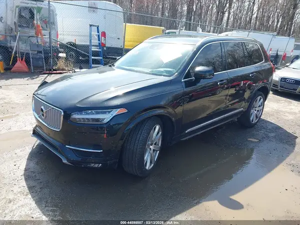 YV4A22PL0G1017425 2016 VOLVO XC90 - Image 2
