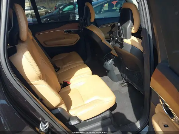 YV4A22PL0G1017425 2016 VOLVO XC90 - Image 8