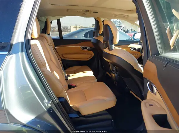 YV4A22PL0G1018588 2016 VOLVO XC90 - Image 8