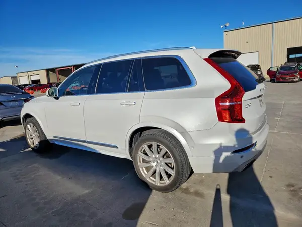 YV4A22PL0G1041756 2016 VOLVO XC90 - Image 2