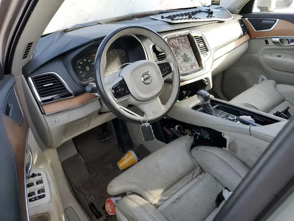 YV4A22PL0G1045984 2016 VOLVO XC90 - Image 8
