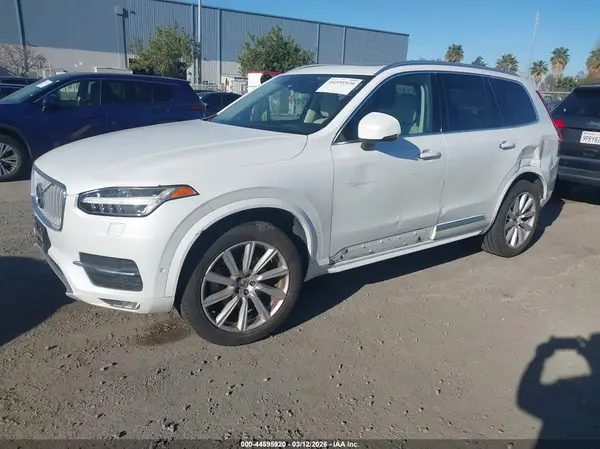 YV4A22PL0G1054975 2016 VOLVO XC90 - Image 2