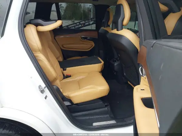 YV4A22PL0G1077138 2016 VOLVO XC90 - Image 8