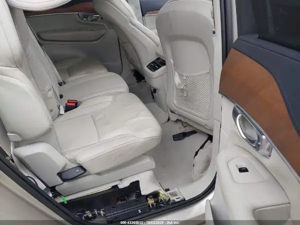 YV4A22PL0G1094988 2016 VOLVO XC90 - Image 8