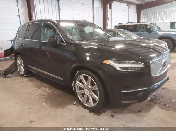 YV4A22PL0H1115064 2017 VOLVO XC90 - Image 1