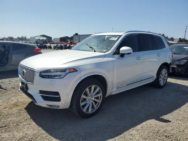 YV4A22PL0H1152650 2017 VOLVO XC90 - Image 1