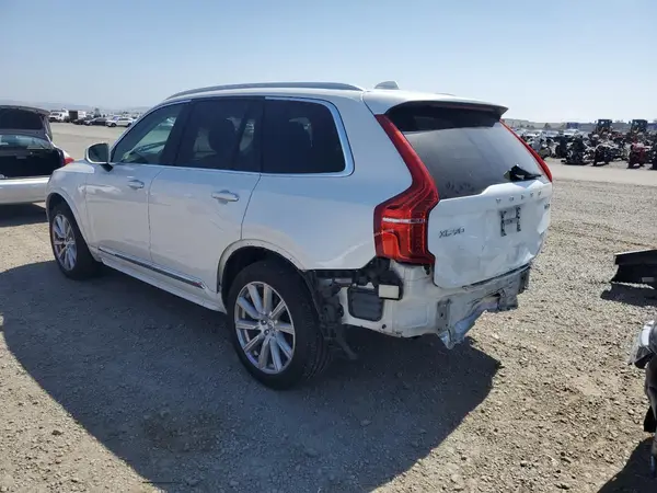 YV4A22PL0H1152650 2017 VOLVO XC90 - Image 2