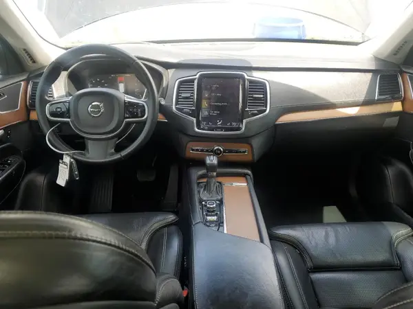 YV4A22PL0H1170663 2017 VOLVO XC90 - Image 8
