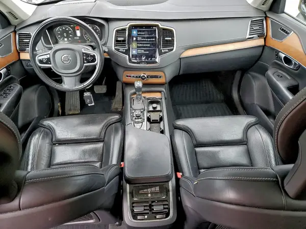 YV4A22PL0J1191812 2018 VOLVO XC90 - Image 8