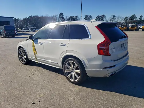 YV4A22PL0J1195231 2018 VOLVO XC90 - Image 2