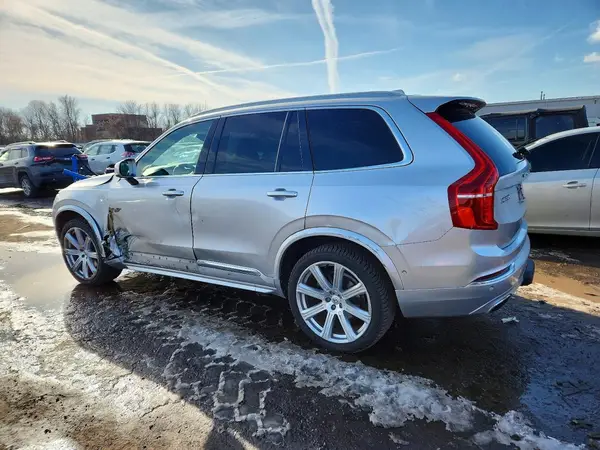 YV4A22PL0J1195701 2018 VOLVO XC90 - Image 2