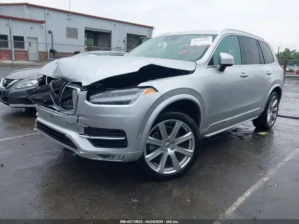 YV4A22PL0J1206129 2018 VOLVO XC90 - Image 2