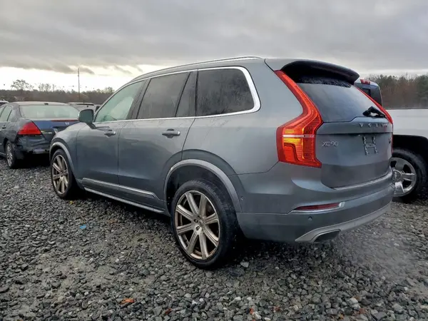 YV4A22PL0J1215056 2018 VOLVO XC90 - Image 2