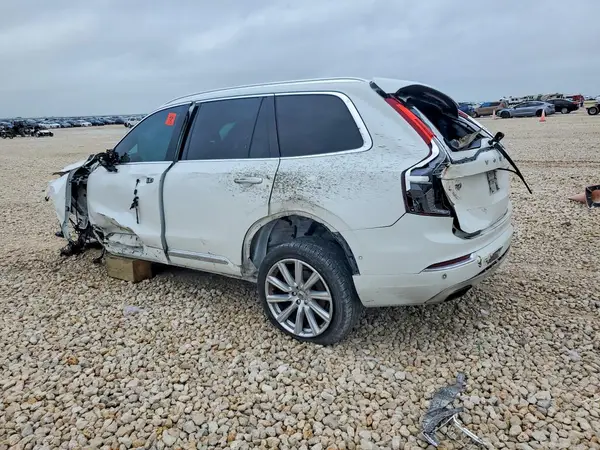 YV4A22PL0J1359366 2018 VOLVO XC90 - Image 2