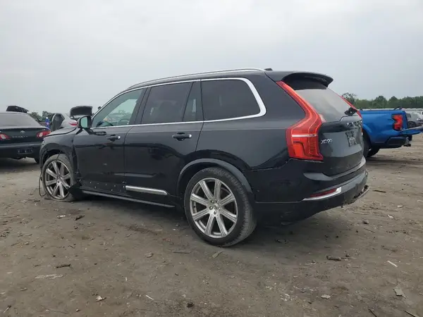 YV4A22PL0J1360002 2018 VOLVO XC90 - Image 2