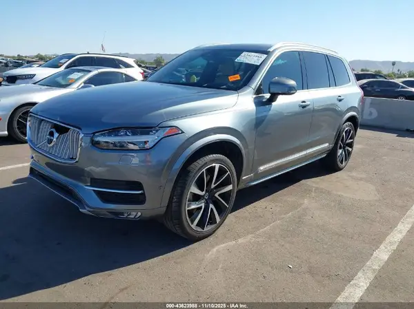 YV4A22PL0K1420667 2019 VOLVO XC90 - Image 2