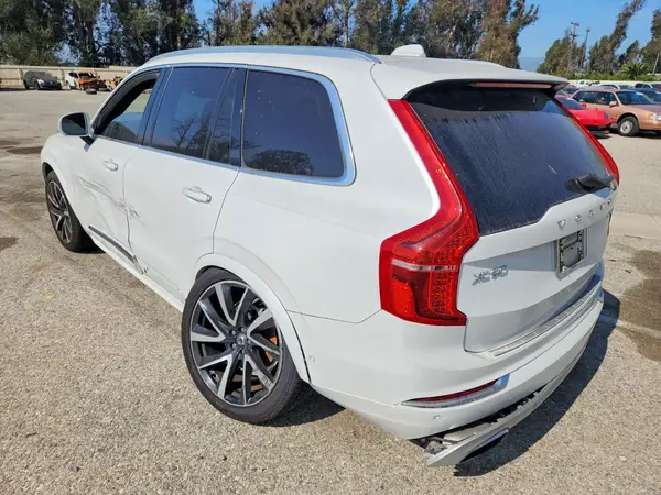 YV4A22PL0K1433578 2019 VOLVO XC90 - Image 2