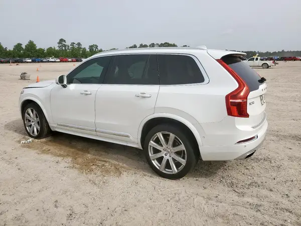YV4A22PL0K1445651 2019 VOLVO XC90 - Image 2